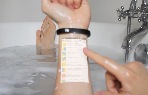 Cicret Gelang Cerdas menempatkan proyektor sentuh yang dikendalikan di lengan Anda